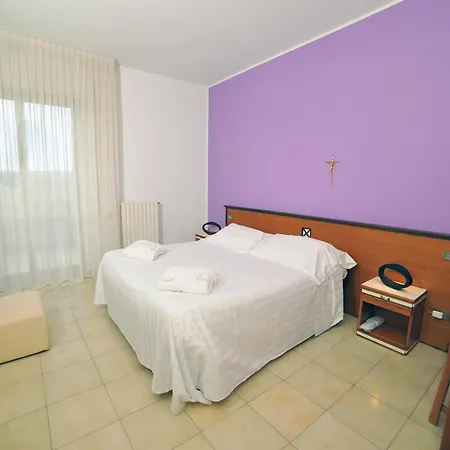 San Crispino 3* Morrovalle